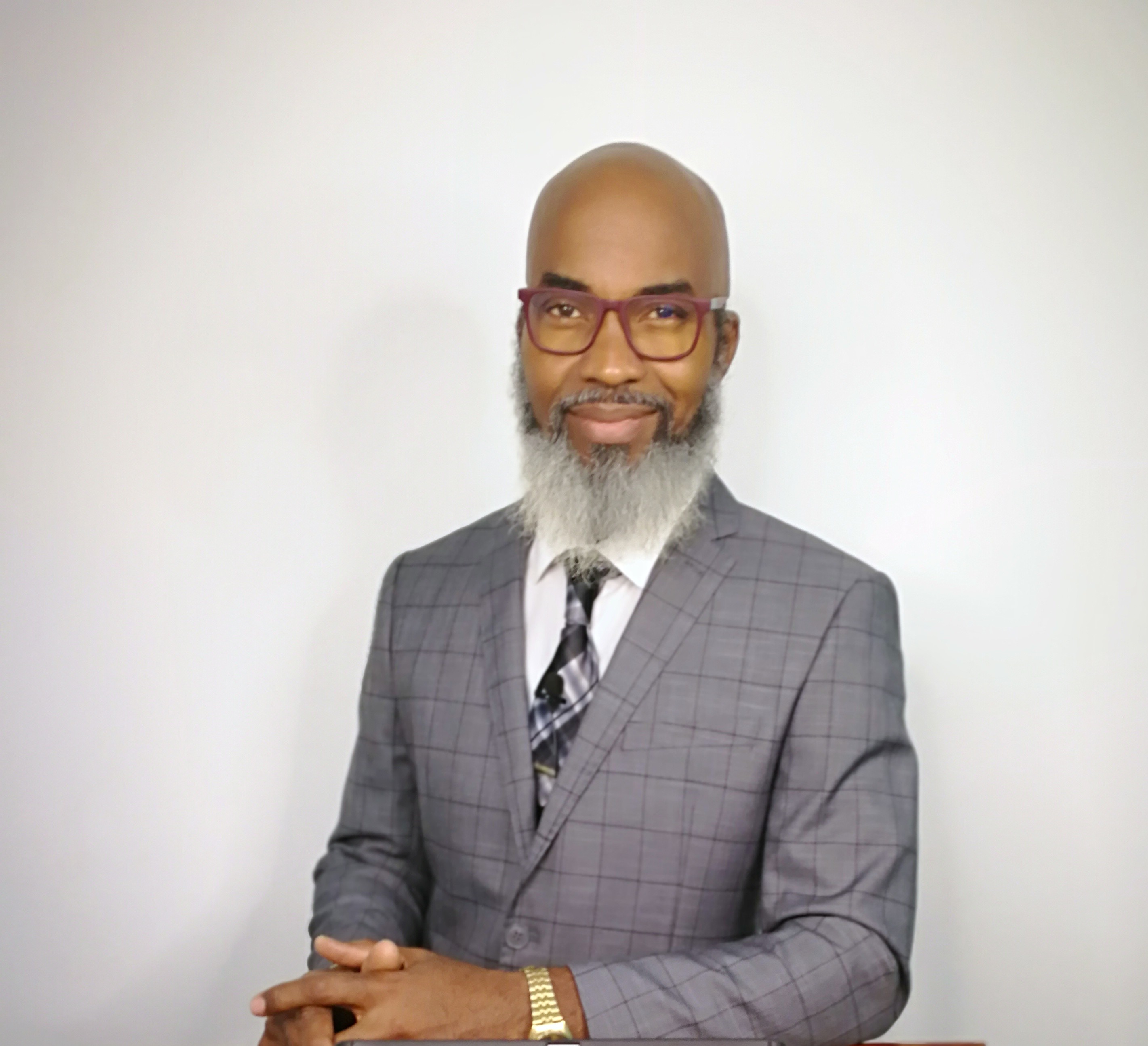 Dr Leroy Lewis